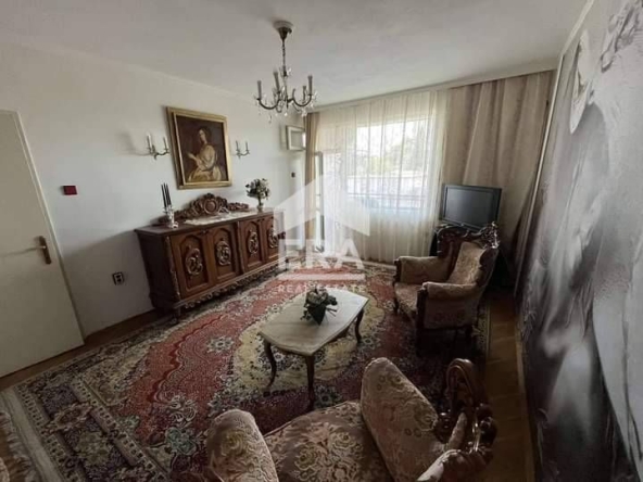 Дава се под наем Четиристаен апартамент в Варна, Център - 105 кв.м за 700 € - Снимка #1