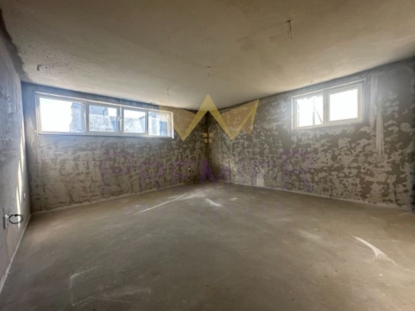 Офис в Варна, Изгрев - 90 кв.м за 1199 €/кв.м - Снимка #1