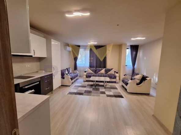 Дава се под наем Двустаен апартамент в Варна, Лятно кино Тракия - 65 кв.м за 600 € - Снимка #1