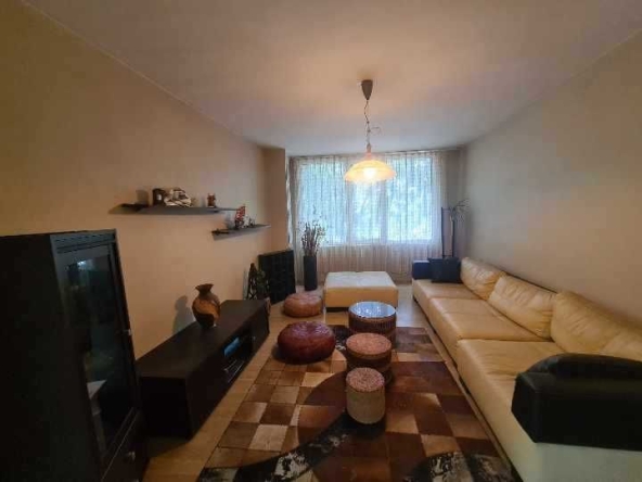 Тристаен апартамент в Хасково, Възраждане - 79 кв.м за 842 €/кв.м - Снимка #1