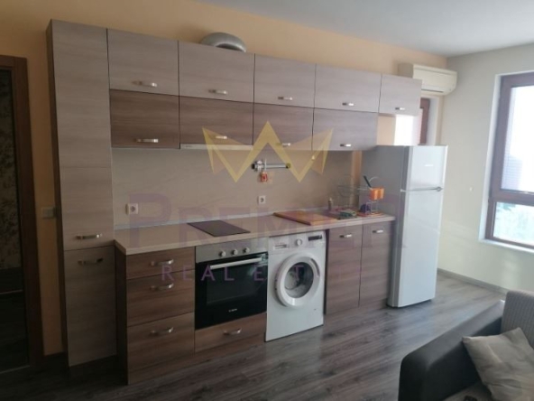 Дава се под наем Двустаен апартамент в Варна, Левски - 50 кв.м за 435 € - Снимка #1