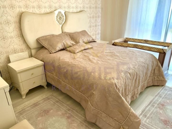 Тристаен апартамент в София, Малинова долина - 95 кв.м за 3158 €/кв.м - Снимка #1