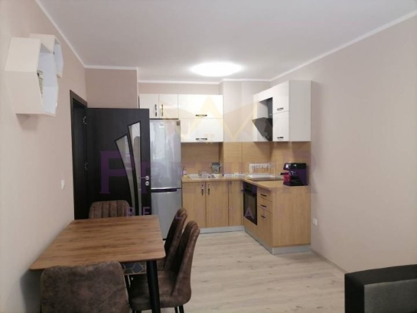 Дава се под наем Двустаен апартамент в Варна, Кайсиева градина - 47 кв.м за 306 € - Снимка #1