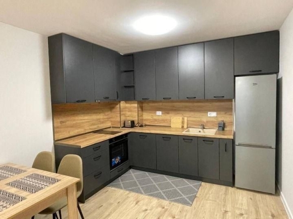 Дава се под наем Двустаен апартамент в Пловдив, Христо Смирненски - 72 кв.м за 550 € - Снимка #1