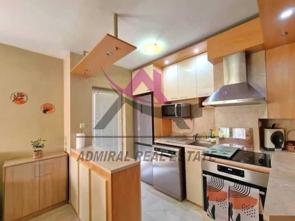 Дава се под наем Двустаен апартамент в Варна, Център - 60 кв.м за 613 € - Снимка #1