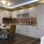 Дава се под наем Тристаен апартамент в Пловдив, Тракия - 97 кв.м за 664 € - Снимка #1