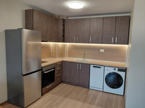 Дава се под наем Двустаен апартамент в Пловдив, Остромила - 70 кв.м за 459 € - Снимка #1