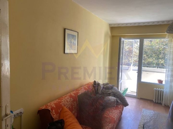 Тристаен апартамент в Бургас, Славейков - 80 кв.м за 2075 €/кв.м - Снимка #1