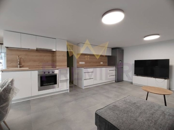 Двустаен апартамент в Бургас, Възраждане - 91 кв.м за 1814 €/кв.м - Снимка #1