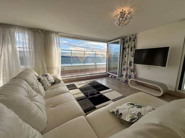 Мезонет в Поморие - 280 кв.м за 815 €/кв.м - Снимка #1