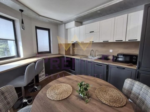 Дава се под наем Двустаен апартамент в Варна, Бриз - 68 кв.м за 867 € - Снимка #1