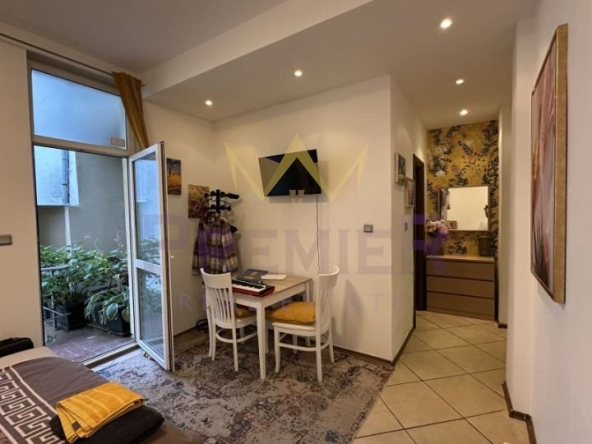 Четиристаен апартамент в София, Център - 117 кв.м за 4860 €/кв.м - Снимка #1