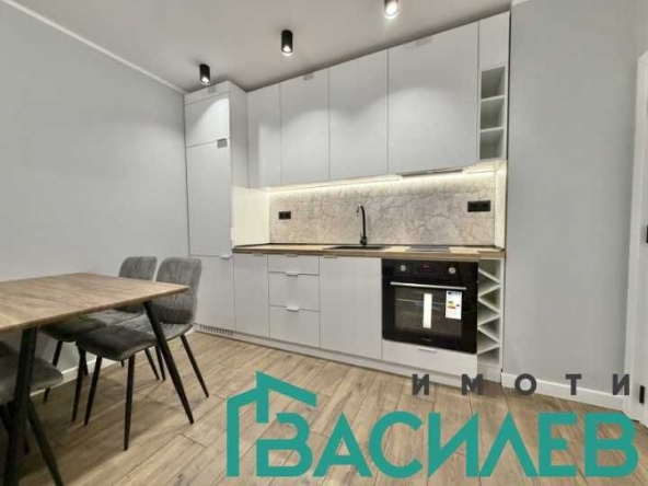 Двустаен апартамент в София, Център - 45 кв.м за 1814 €/кв.м - Снимка #1