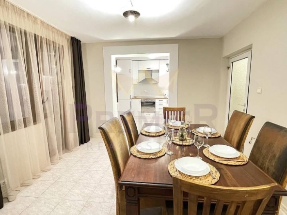 Дава се под наем Многостаен апартамент в Варна, Център - 135 кв.м за 797.64 € - Снимка #1