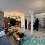 Къща в София, Център - 200 кв.м за 1390 €/кв.м - Снимка #1