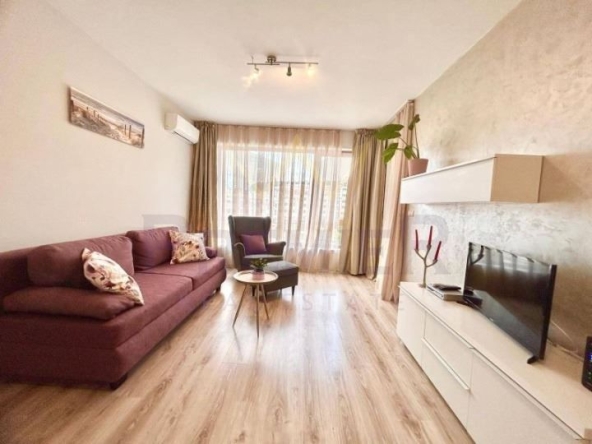 Дава се под наем Двустаен апартамент в Варна, Аспарухово - 67 кв.м за 598.23 € - Снимка #1