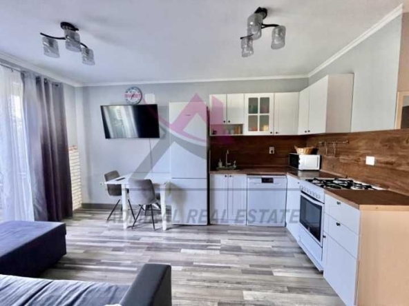Дава се под наем Двустаен апартамент в Варна, м-т Прибой - 56 кв.м за 400 € - Снимка #1