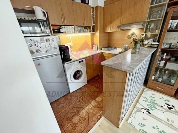 Дава се под наем Двустаен апартамент в Варна, Колхозен пазар - 52 кв.м за 348.84 € - Снимка #1