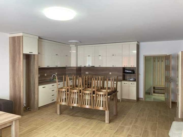 Дава се под наем Тристаен апартамент в Пловдив, Христо Смирненски - 140 кв.м за 500 € - Снимка #1