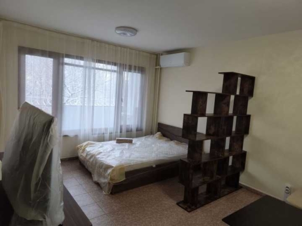 Дава се под наем Двустаен апартамент в София, Изток - 48 кв.м за 548.25 € - Снимка #1