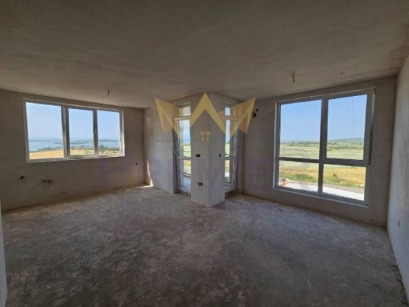 Тристаен апартамент в Бургас, Меден рудник - зона В - 97 кв.м за 681 €/кв.м - Снимка #1
