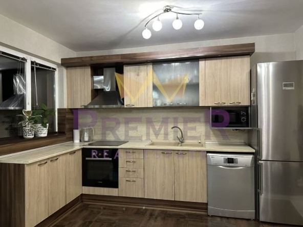 Многостаен апартамент в Бургас, Лазур - 111 кв.м за 1586 €/кв.м - Снимка #1