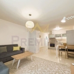 Дава се под наем Двустаен апартамент в Варна, Център - 75 кв.м за 797.64 € - Снимка #1