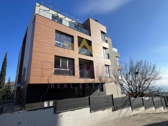 Двустаен апартамент в Варна, Бриз - 77 кв.м за 1312 €/кв.м - Снимка #1
