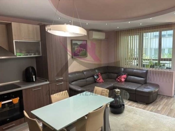 Дава се под наем Двустаен апартамент в Варна, Левски - 80 кв.м за 598.23 € - Снимка #1