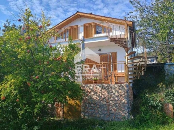 Къща в к.к. Златни пясъци - 75 кв.м за 1727 €/кв.м - Снимка #1