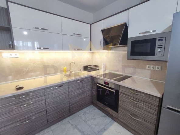 Дава се под наем Тристаен апартамент в Варна, Владислав Варненчик - 80 кв.м за 500 € - Снимка #1