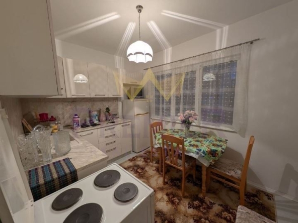 Дава се под наем Тристаен апартамент в Варна, Чайка - 85 кв.м за 500 € - Снимка #1