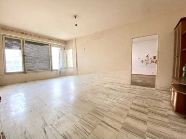 Тристаен апартамент в Пловдив, Кючук Париж - 67 кв.м за 1411 €/кв.м - Снимка #1