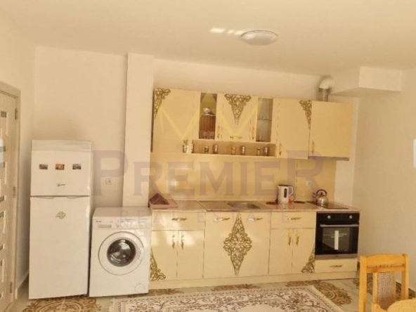 Дава се под наем Двустаен апартамент в Варна, Галата - 67 кв.м за 433.5 € - Снимка #1