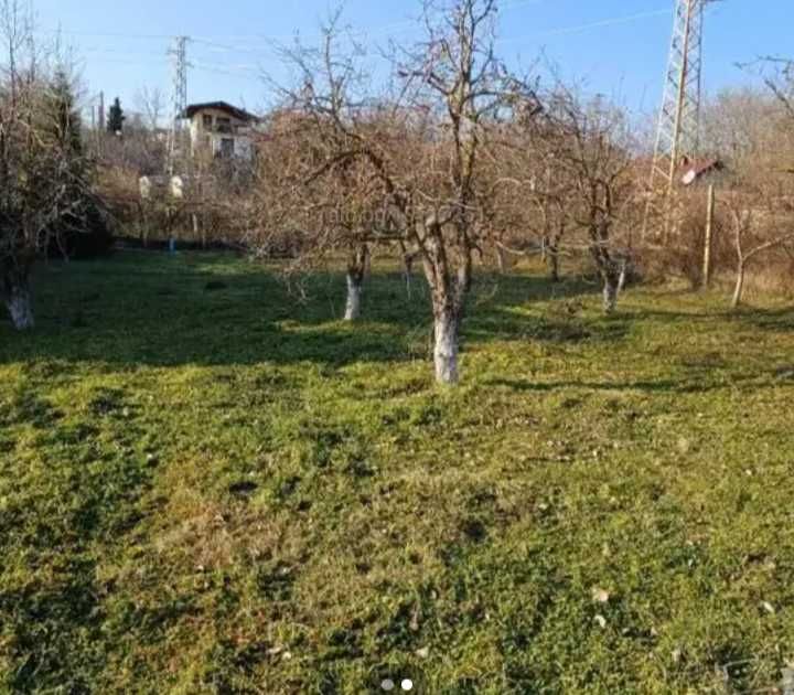 Парцел в Добрич, Градска болница - 2300 кв.м за 4 €/кв.м - Снимка #1