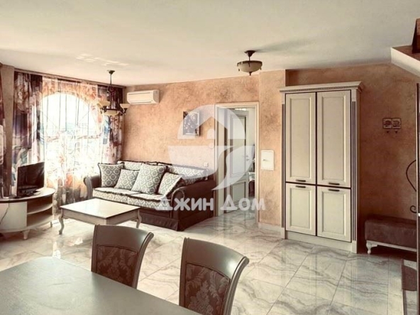 Многостаен апартамент в Свети Влас - 200 кв.м за 1475 €/кв.м - Снимка #1
