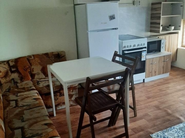 Дава се под наем Етаж от къща в София, Център - 75 кв.м за 450 € - Снимка #1