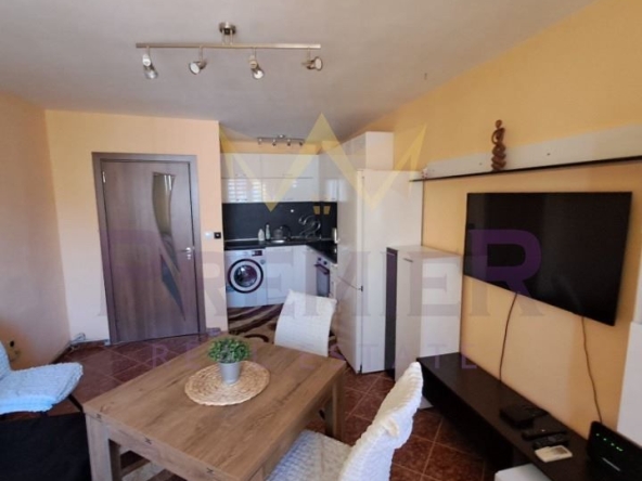 Дава се под наем Двустаен апартамент в Варна, Колхозен пазар - 50 кв.м за 510 € - Снимка #1