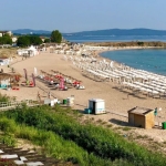 Дава се под наем Двустаен апартамент в с. Лозенец, Област Бургас - 60 кв.м за 76.5 € - Снимка #1