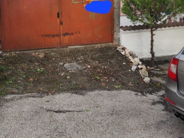 Гараж / Паркомясто в Хасково, Училищни - 16 кв.м за 319 €/кв.м - Снимка #1