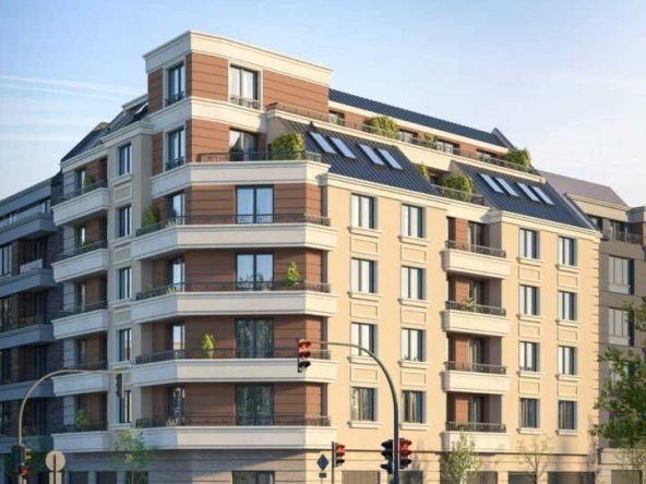 Тристаен апартамент в София, Банишора - 135 кв.м за 1704 €/кв.м - Снимка #1