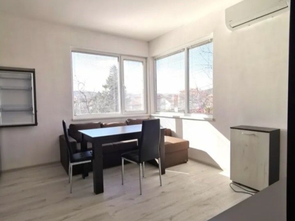 Дава се под наем Къща в Горна Оряховица - 50 кв.м за 229.5 € - Снимка #1