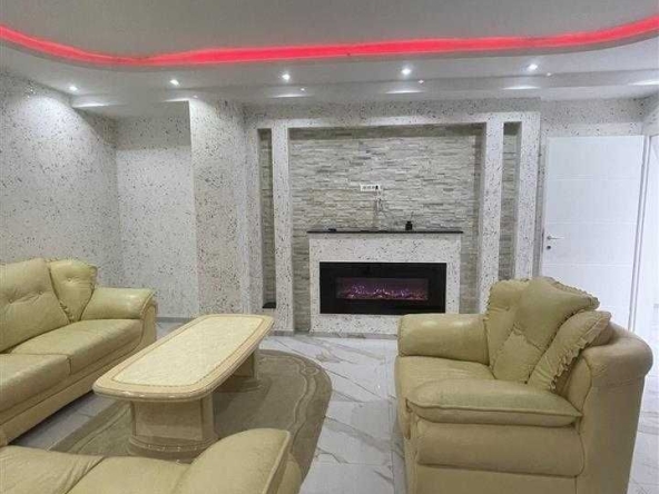 Дава се под наем Двустаен апартамент в София, Зона Б-18 - 55 кв.м за 698.19 € - Снимка #1