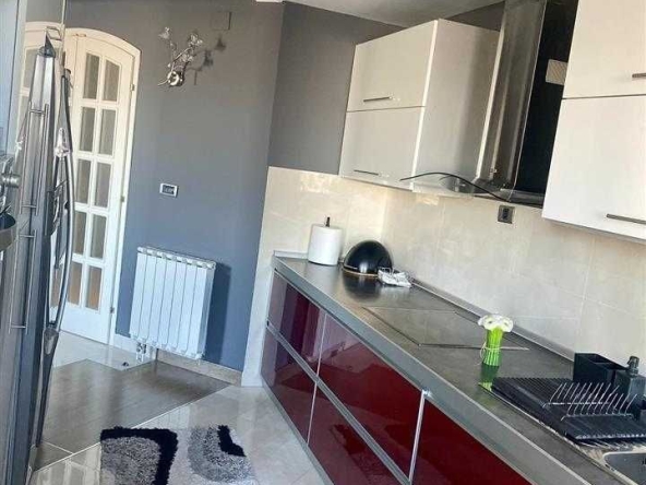 Дава се под наем Двустаен апартамент в Бургас, Славейков - 430 кв.м за 204 € - Снимка #1