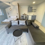 Дава се под наем Едностаен апартамент в Бургас, Лазур - 35 кв.м за 153 € - Снимка #1