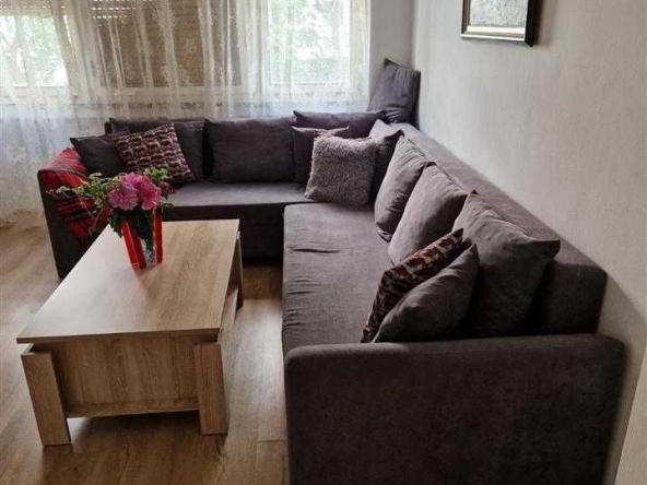 Дава се под наем Двустаен апартамент в София, Люлин 6 - 65 кв.м за 459 € - Снимка #1