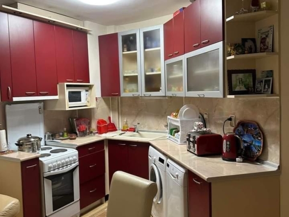 Двустаен апартамент в Пловдив, Кършияка - 65 кв.м за 1012 €/кв.м - Снимка #1