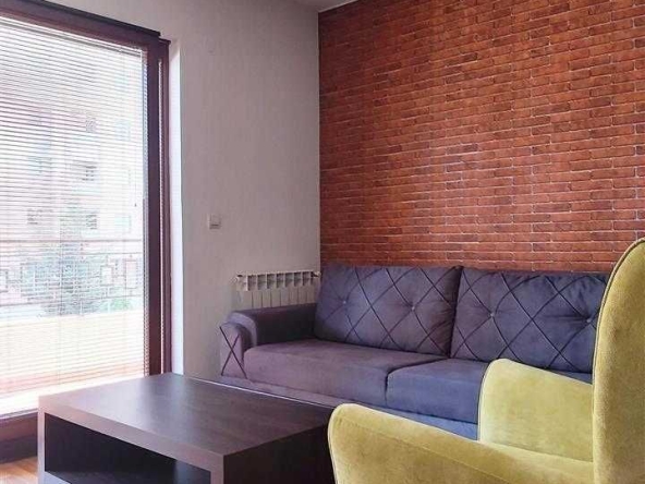 Дава се под наем Двустаен апартамент в Бургас, Лазур - 58 кв.м за 229.5 € - Снимка #1