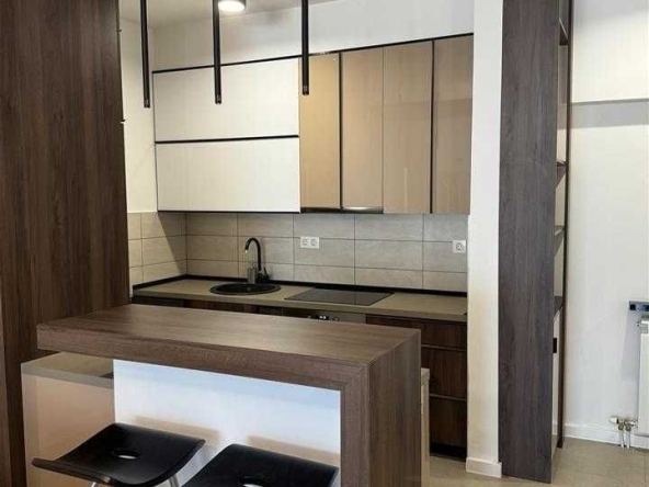 Дава се под наем Двустаен апартамент в Бургас, Славейков - 71 кв.м за 193.8 € - Снимка #1