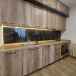 Дава се под наем Двустаен апартамент в Бургас, Изгрев - 57 кв.м за 204 € - Снимка #1